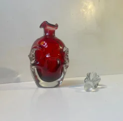 Moderner schwedischer Karaffe in Rubinrot von Bo Borgström für Aseda, 1960er