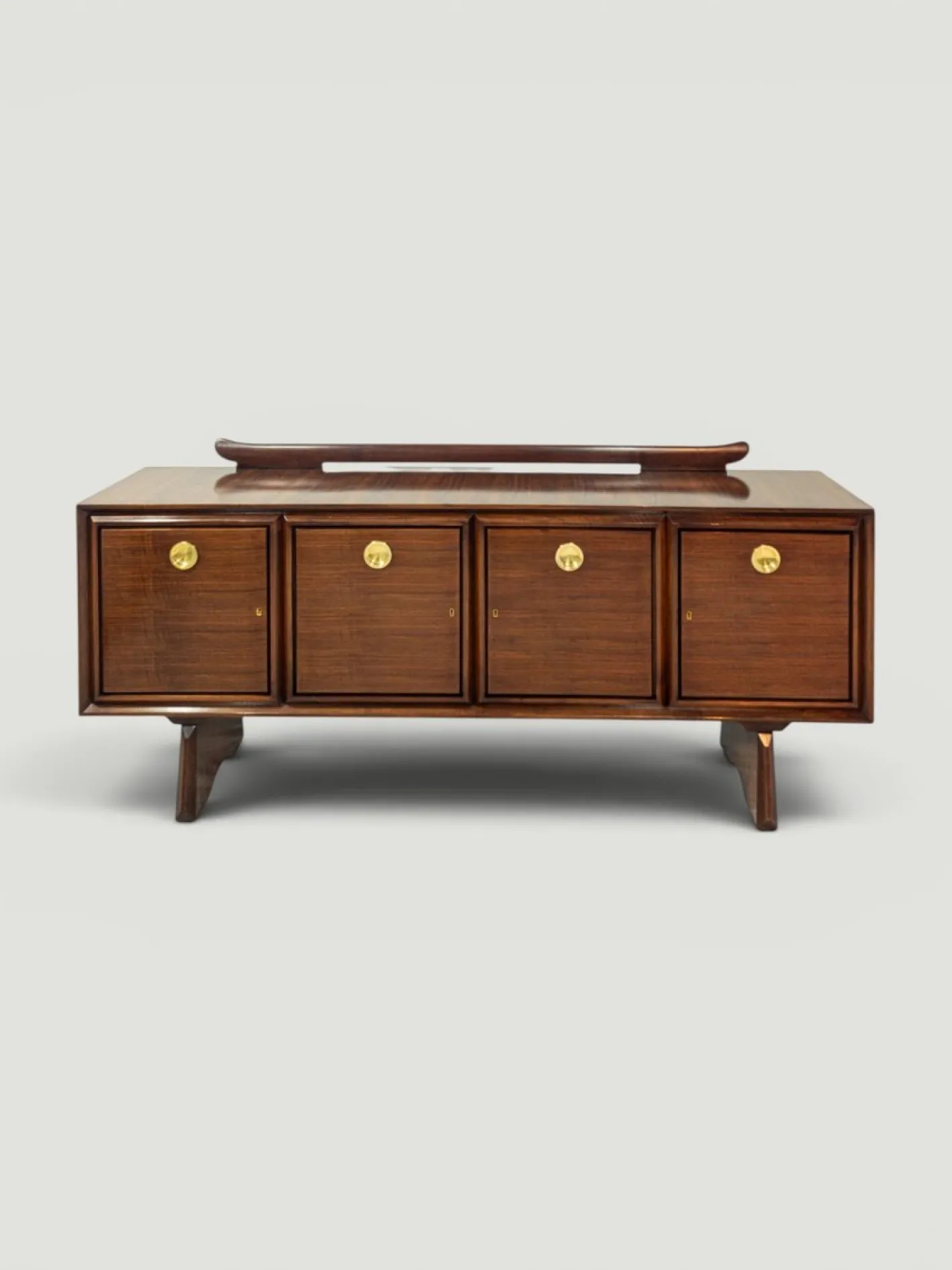 Modernes italienisches Mid-Century Sideboard aus Nussholz mit Messingmedaillons von Paolo Buffa, 1950er