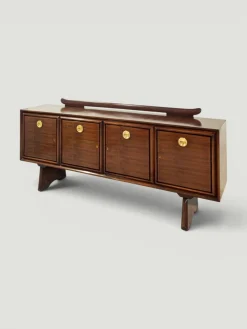 Modernes italienisches Mid-Century Sideboard aus Nussholz mit Messingmedaillons von Paolo Buffa, 1950er