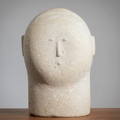 Moderne Skulptur eines Männerkopfes aus Sandstein, 1970er
