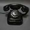 Modernes Mid-Century Bakelit Drehtelefon von Tesla, 1950er