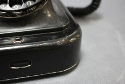 Modernes Mid-Century Bakelit Drehtelefon von Tesla, 1950er
