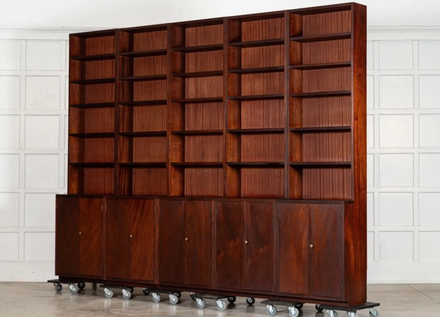 Modernes Mid-Century Bücherregal aus Mahagoni, 1960er