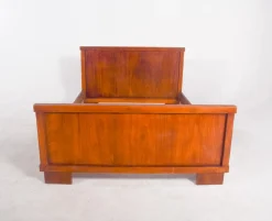 Modernes portugiesisches Mid-Century Holz Bettgestell, 1950