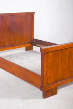 Modernes portugiesisches Mid-Century Holz Bettgestell, 1950