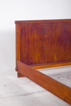 Modernes portugiesisches Mid-Century Holz Bettgestell, 1950