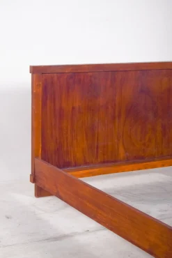 Modernes portugiesisches Mid-Century Holz Bettgestell, 1950