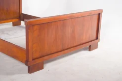 Modernes portugiesisches Mid-Century Holz Bettgestell, 1950