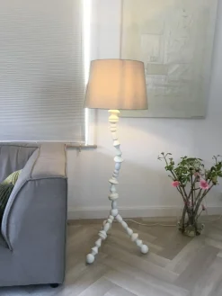 Moderne Stehlampe von Ikea