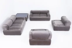Modulare italienische Sofas, Sessel & Couchtisch, 1970er, 5er Set