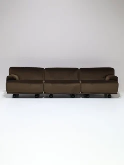 Modulares Fianda Sofa & Sessel aus Braunem Samt von Vico Magistretti für Cassina, 1970er, 4er Set