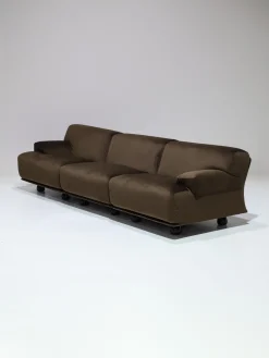 Modulares Fianda Sofa & Sessel aus Braunem Samt von Vico Magistretti für Cassina, 1970er, 4er Set