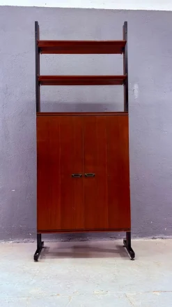 Modulares Mid-Century Modern Wandregal aus furniertem und schwarzem Metall, 1960er