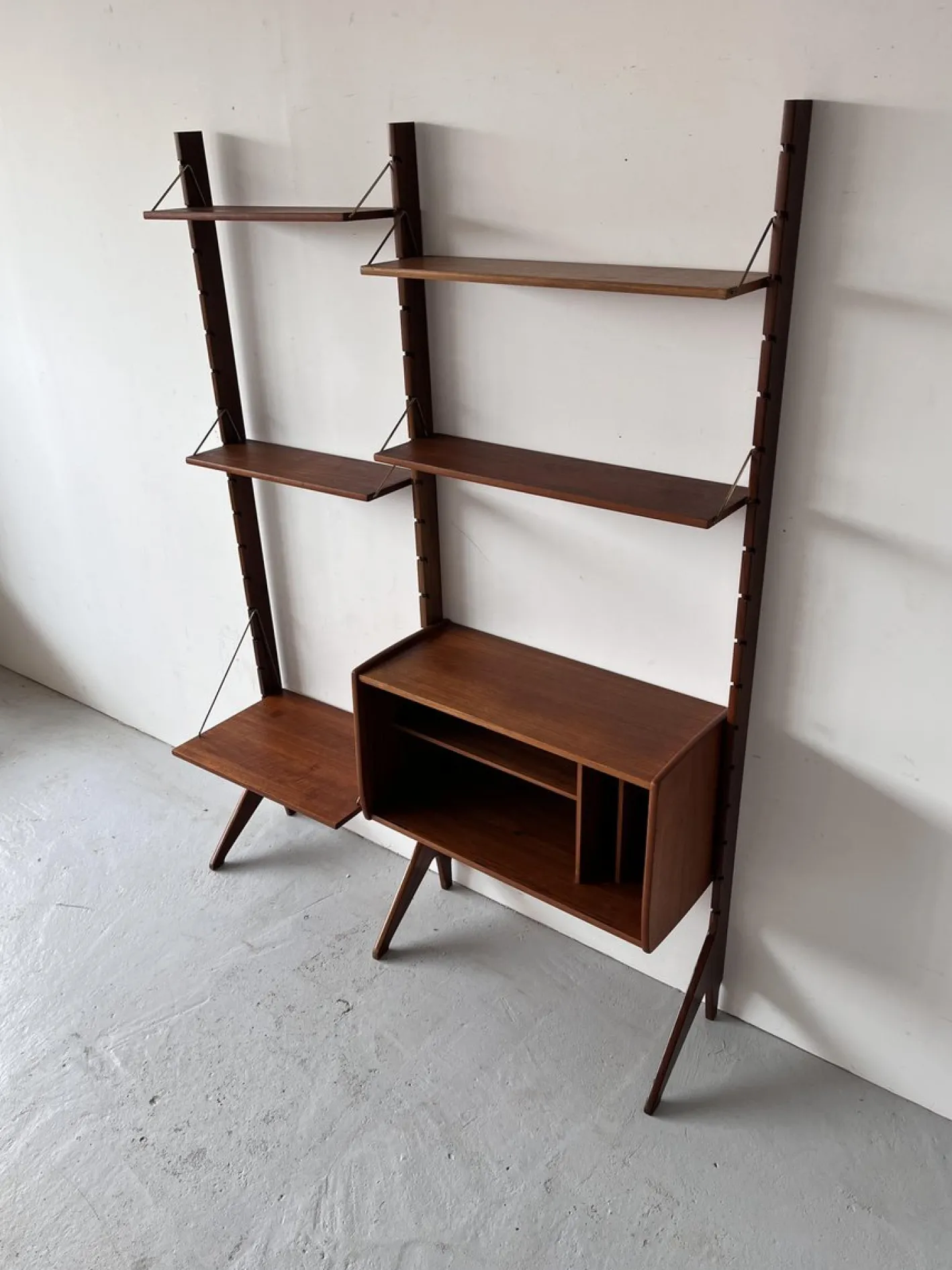 Modulares skandinavisches Bücherregal von John Texmon, 1950er