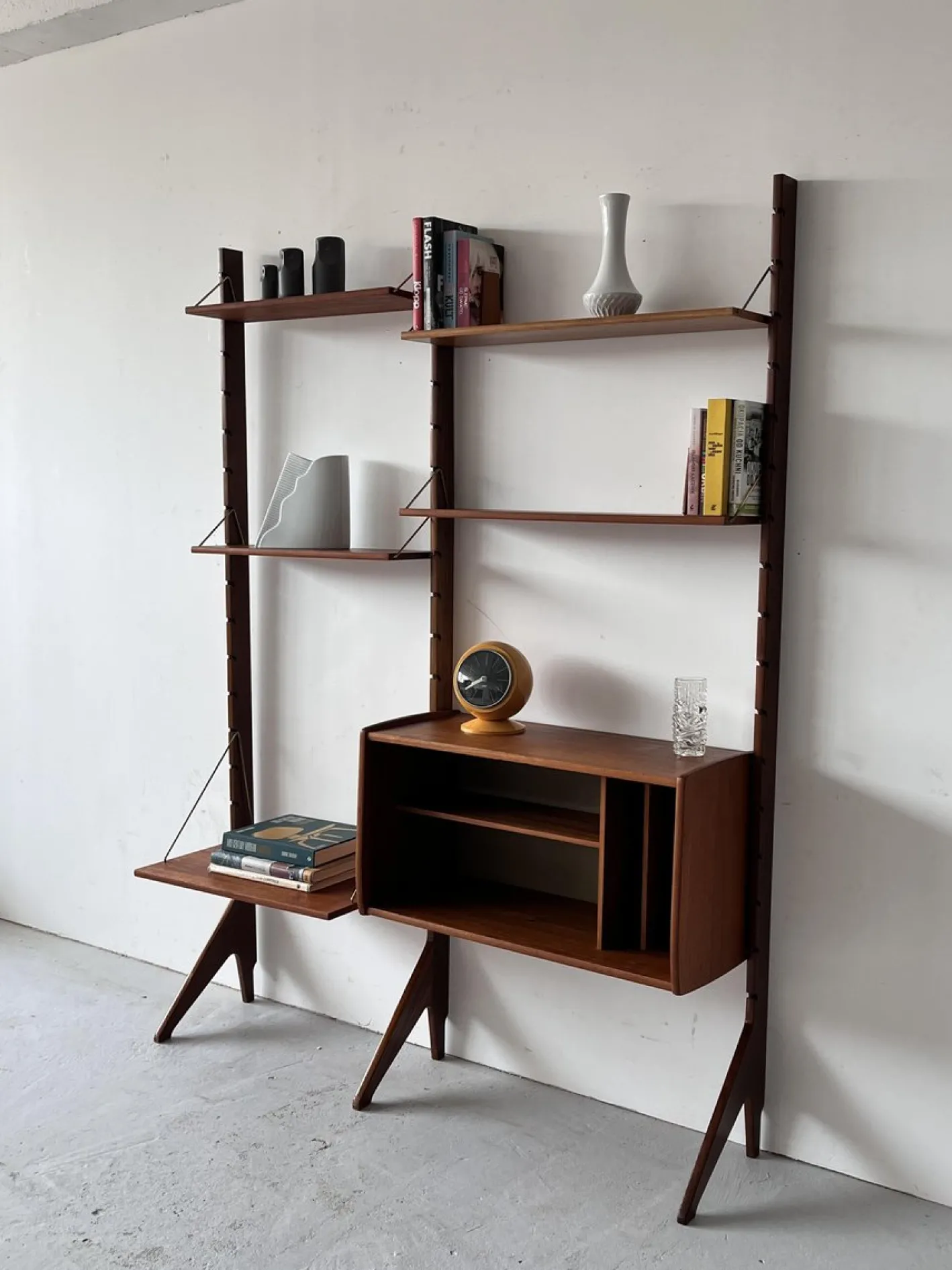 Modulares skandinavisches Bücherregal von John Texmon, 1950er