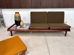 Modulares Sofa TV 161 mit abnehmbaren Sitzen aus Teak & Geflochtenem Rohr inklusive Kissenauflagen und Keramikablage von Hans Olsen für Bramin, Denmark 1957