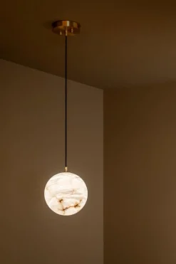 Moon 15 Hängelampe von United Alabaster