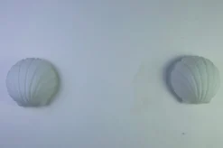 Muschelförmige Wandlampen aus Opalglas von Glashütte Limburg, 1960er, 2er Set