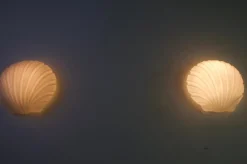 Muschelförmige Wandlampen aus Opalglas von Glashütte Limburg, 1960er, 2er Set