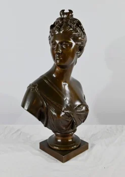 Nach Houdon, Diana die Jägerin, Ende 19. Jh., Bronze