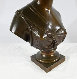 Nach Houdon, Diana die Jägerin, Ende 19. Jh., Bronze