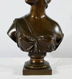 Nach Houdon, Diana die Jägerin, Ende 19. Jh., Bronze