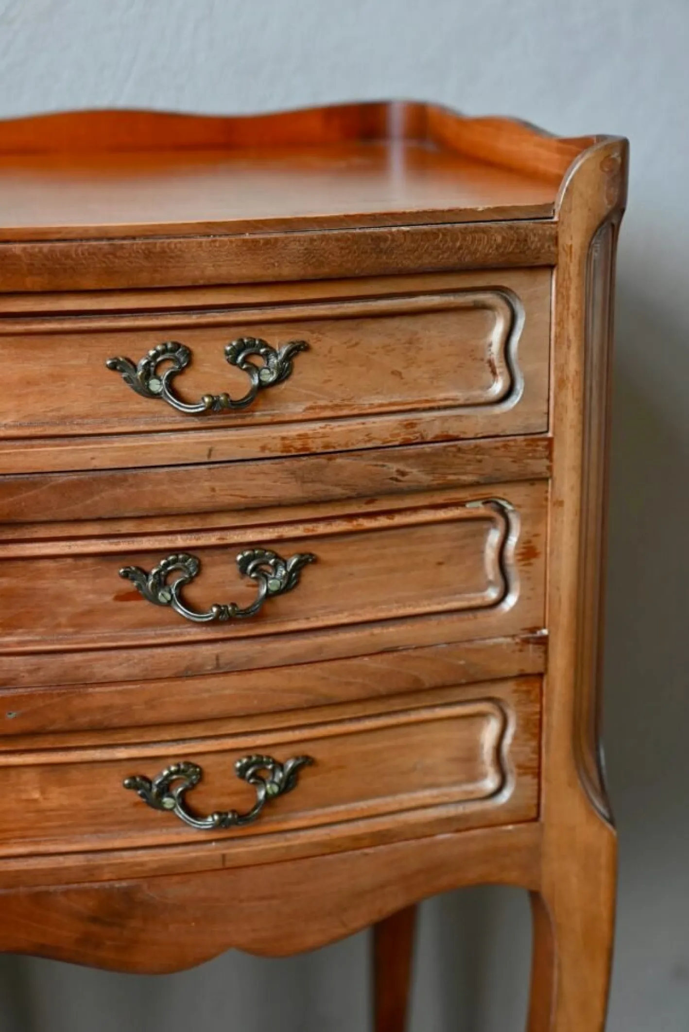 Nachttische im Louis XVI Stil, 1930er, 2er Set