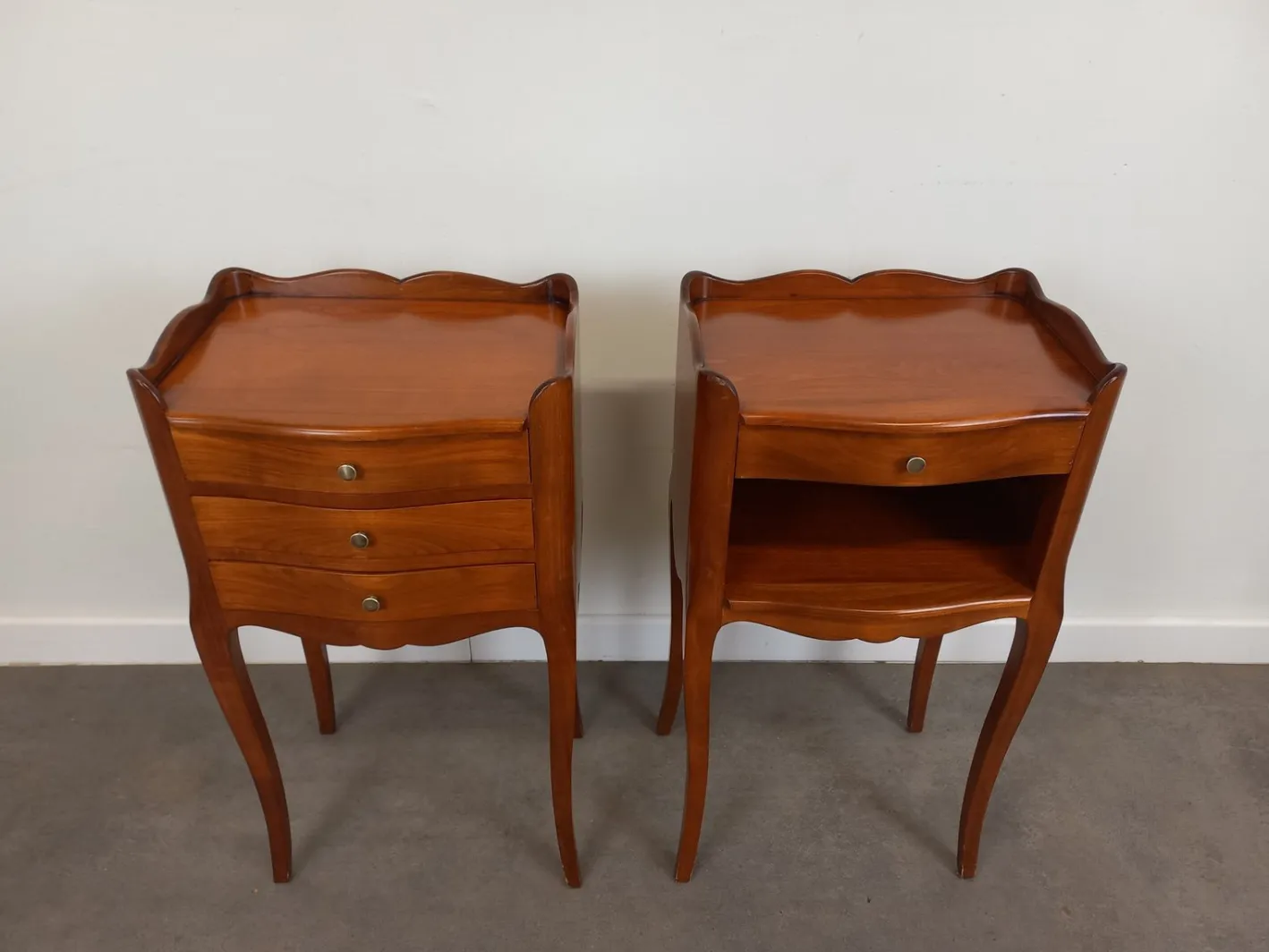 Nachttische im Louis Xv Stil, 1950er, 2er Set