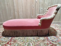 Napoleon III Samt-Chaiselongue in Rosa