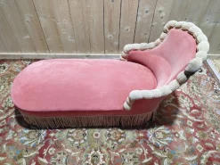 Napoleon III Samt-Chaiselongue in Rosa