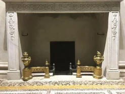 Neoklassizistische Bügel aus Bronze & Eisen, Mitte 18. Jh., Frankreich, 2er Set