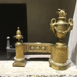 Neoklassizistische Bügel aus Bronze & Eisen, Mitte 18. Jh., Frankreich, 2er Set