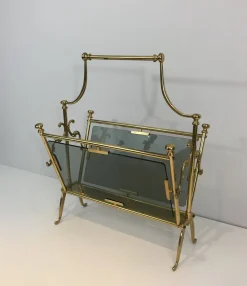 Neoklassizistischer französischer Zeitungsständer aus Messing mit Glasplatten, 1960er