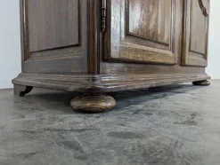 Neo-Rustischer Kleiderschrank aus Dunkler Eiche
