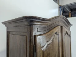 Neo-Rustischer Kleiderschrank aus Dunkler Eiche
