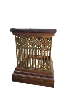 Neugotischer Sockel, 19. Jh., 1890er