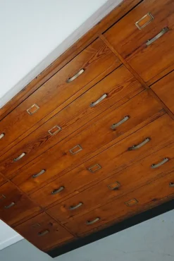 Niederländischer Apothekerschrank aus Pechkiefer, 1930er