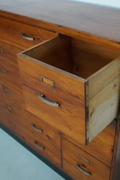 Niederländischer Apothekerschrank aus Pechkiefer, 1930er