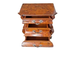 Niederländischer Vintage Barock Triptychon Schrank & Nachttische mit Intarsien, 1920er, 3er Set
