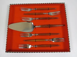 Niederländisches Mid-Century Tortenbesteck aus Teak & Edelstahl von Amefa, 1960er, 7 . Set
