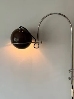 Niederländische Vintage Mushroom Arc Wandlampe in Braun / Chrom, Gepo zugeschrieben | Gebroeders Posthuma