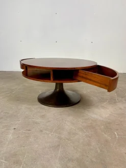 Niedriger italienischer Tisch mit versteckter Schublade, 1960er
