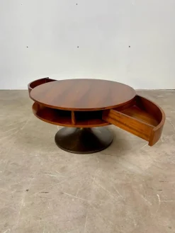 Niedriger italienischer Tisch mit versteckter Schublade, 1960er