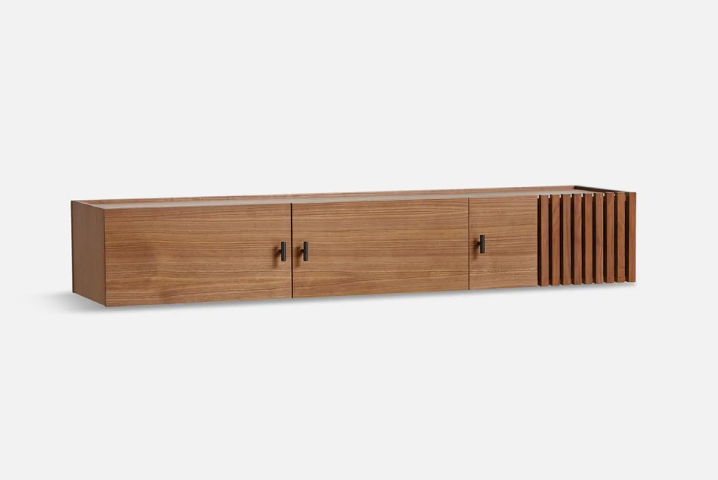 Niedriges Array Sideboard 150 aus Nussholz von Says Who