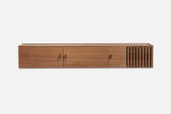Niedriges Array Sideboard 150 aus Nussholz von Says Who