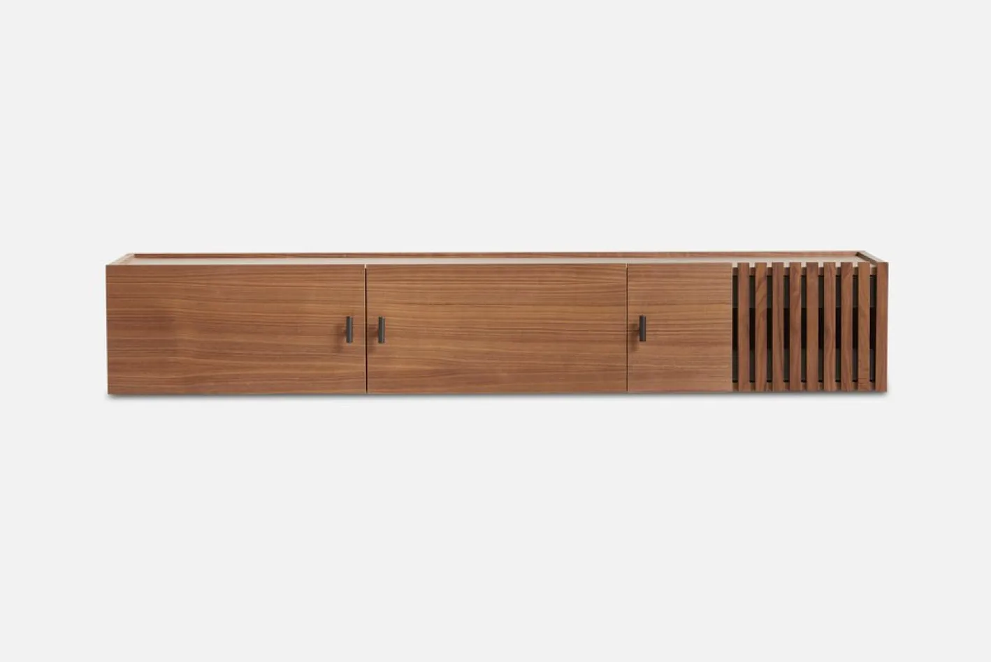 Niedriges Array Sideboard 150 aus Nussholz von Says Who