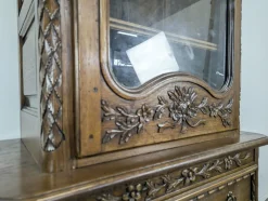 Norman Eichenholz Vitrine