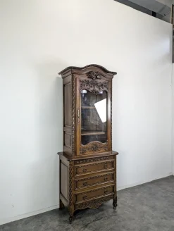 Norman Eichenholz Vitrine