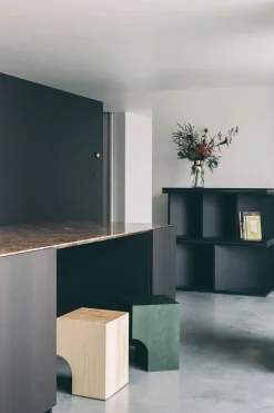 Oblique 01.1 Raumteiler von Jeroen Thys van den Audenaerde für barh.design