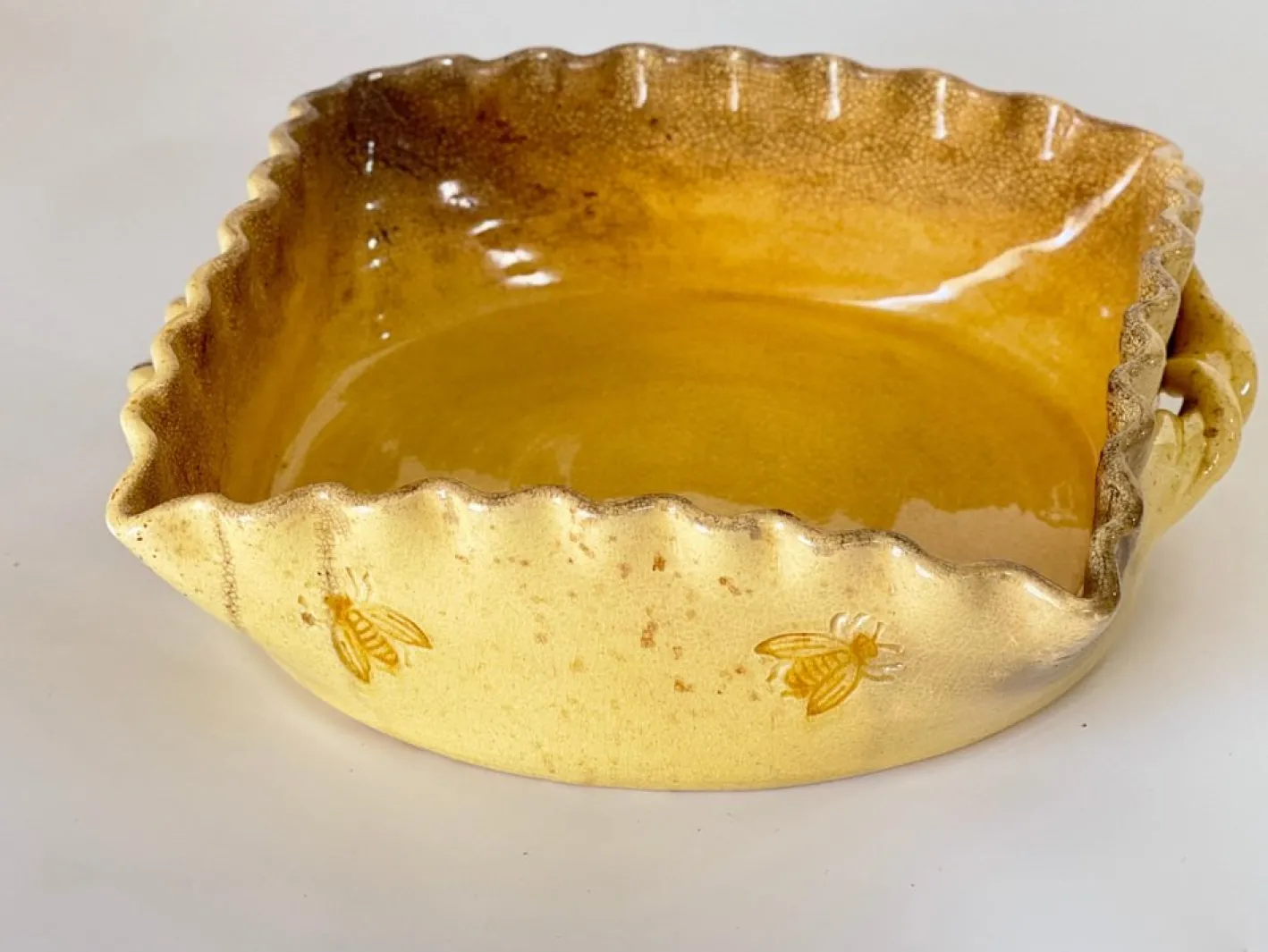 Ofenschale aus Steingut mit Bienendekoration, 1960er